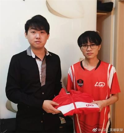 West加入LGD是怎么回事 英雄聯(lián)盟IG陳龍West加入LGD
