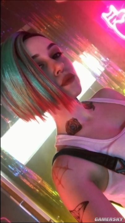 《賽博朋克2077》超夢小姐姐朱迪Cosplay 兼具帥氣與可愛