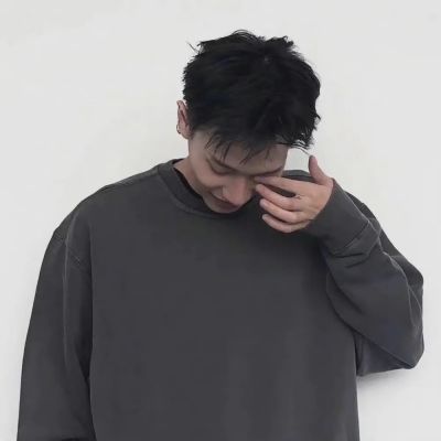 微信男生頭像2022年最新版 帥氣又很魅力的男頭合集