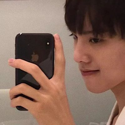 陽光氣質男生頭像很精致個性 沒有回應的喜歡沒人能堅持太久