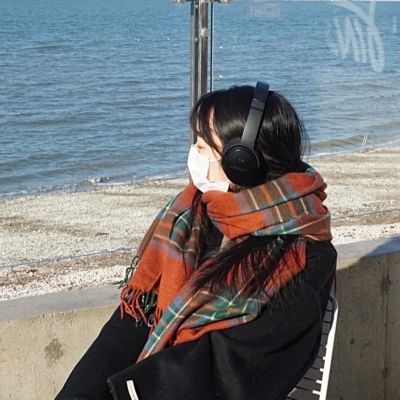 很高級的女生微信頭像2022最新 或許年輕和遺憾總綁在一起
