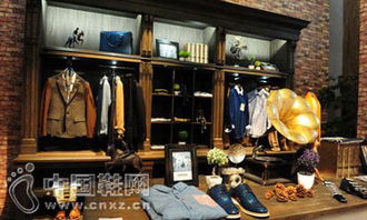2018年1-8月中國鞋帽服飾類零售數(shù)據(jù)分析 穩(wěn)健增長(zhǎng)背后的消費(fèi)升級(jí)信號(hào)